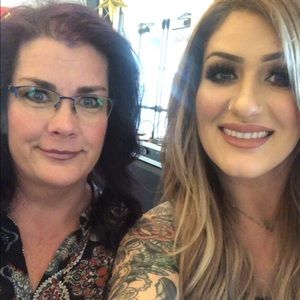 Meet your Posher, Cortney